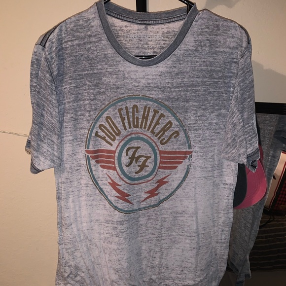 Tops - Foo Fighters Vintage Shirt